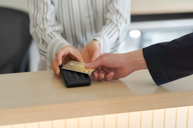 個人事業主がクレジットカード決済を導入するメリットは？