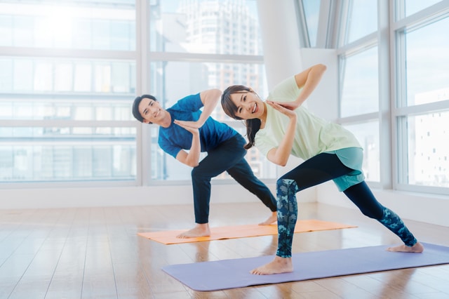 ヨガスタジオの独立開業ガイド！個人経営・集客・開業届！